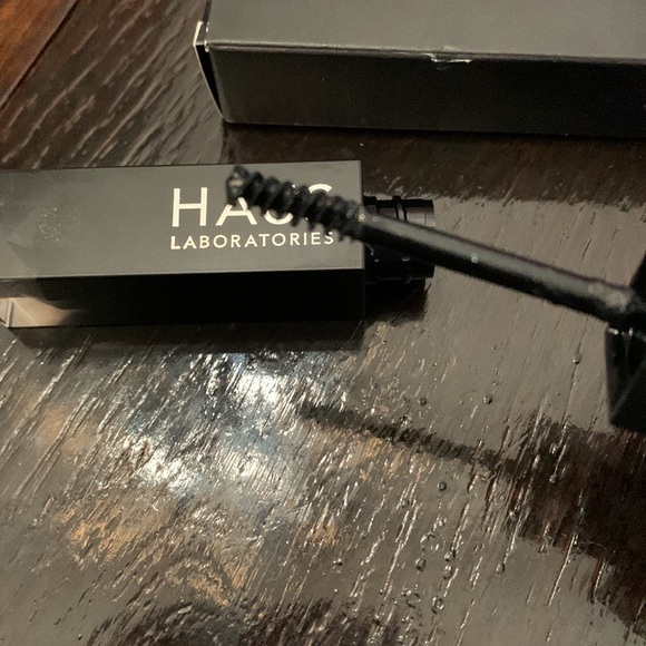 Haus brow and lash sparkle topper - Picture 2 of 3